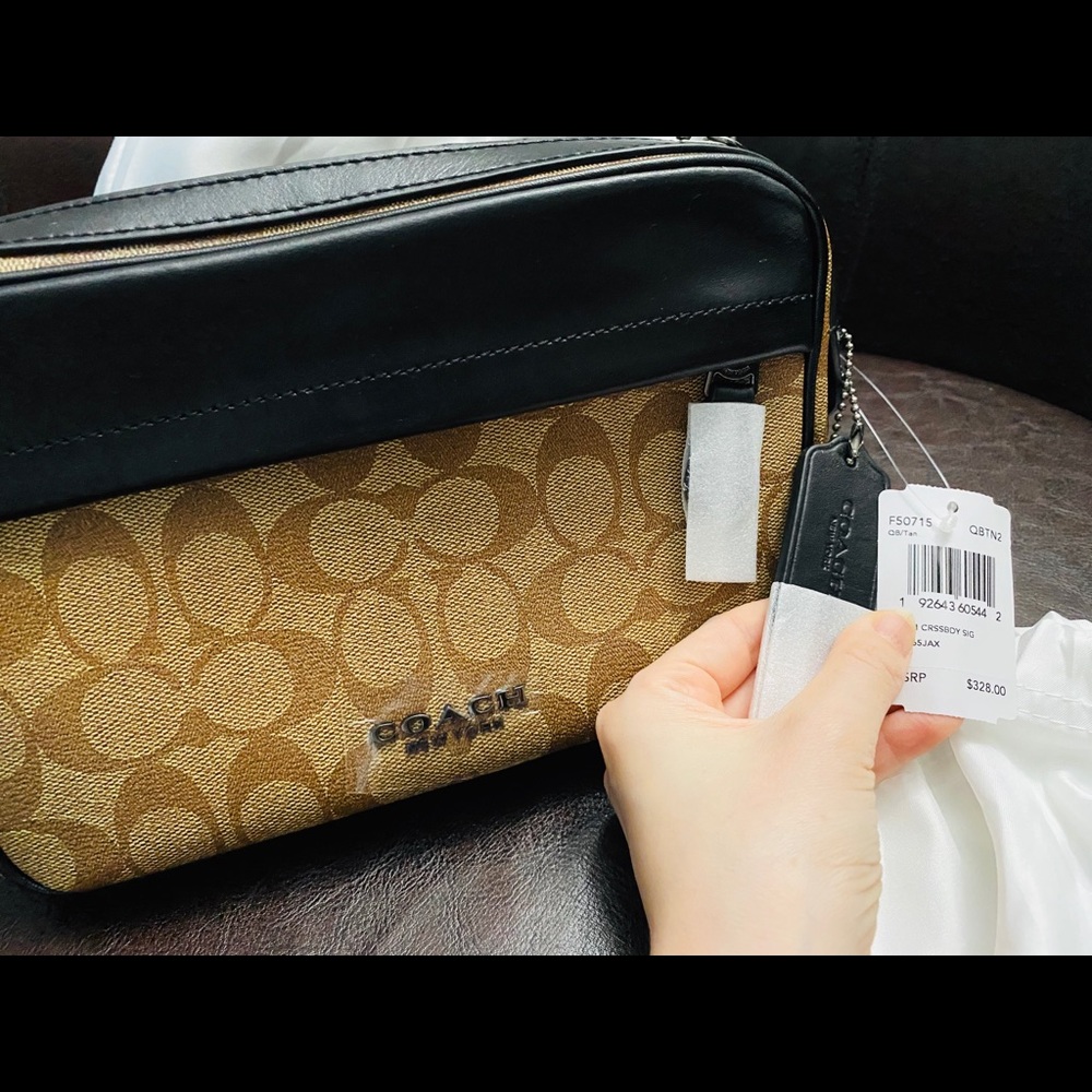 Coach Men Crossbody Brown Bag + Free Bag！